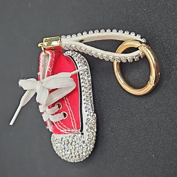 SNEAKER KEY CHAIN WITH RHINESTONES-RED GLAM - Picture 3 of 7